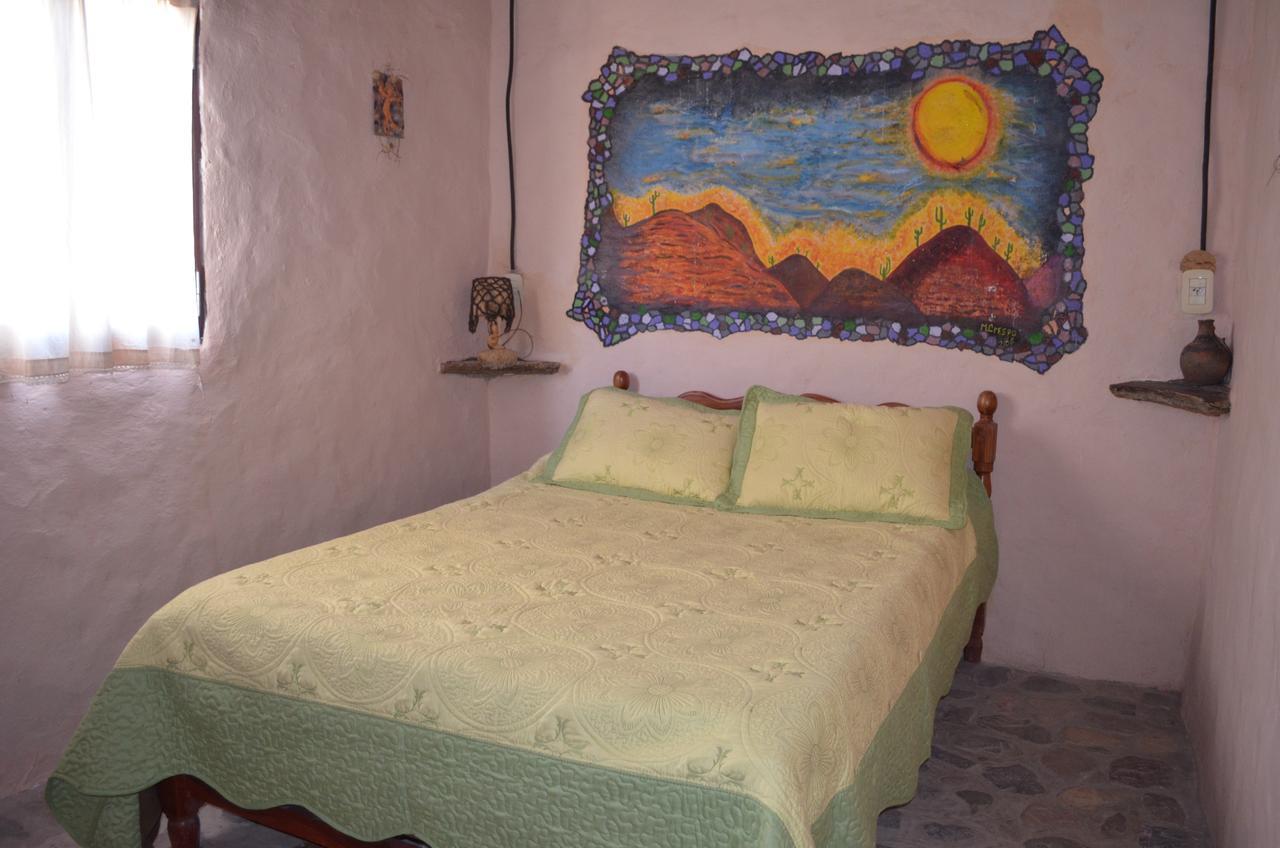 La Rosa Hostel Tilcara Ngoại thất bức ảnh